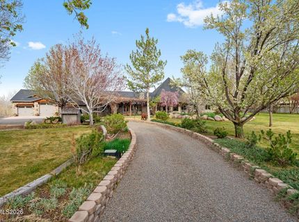 951 Riverview Drive, Gardnerville, NV 89460 Photo