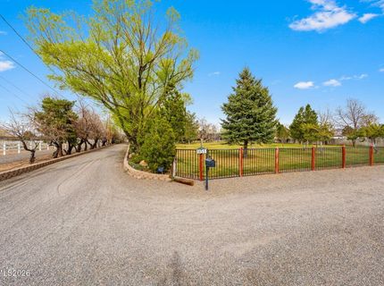 951 Riverview Drive, Gardnerville, NV 89460 Photo