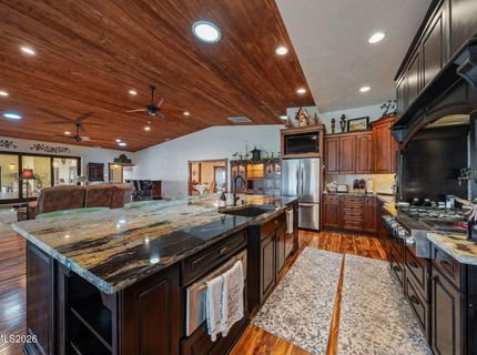 951 Riverview Drive, Gardnerville, NV 89460 Photo