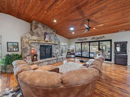 951 Riverview Drive, Gardnerville, NV 89460 Photo