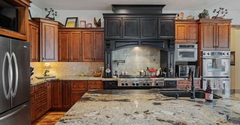 951 Riverview Drive, Gardnerville, NV 89460 Photo