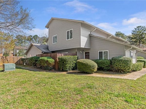 4908 Willow Lane, Austell, GA 30106