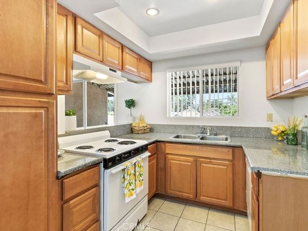 1801 Greenleaf Street, Unit 15, Santa Ana, CA 92706