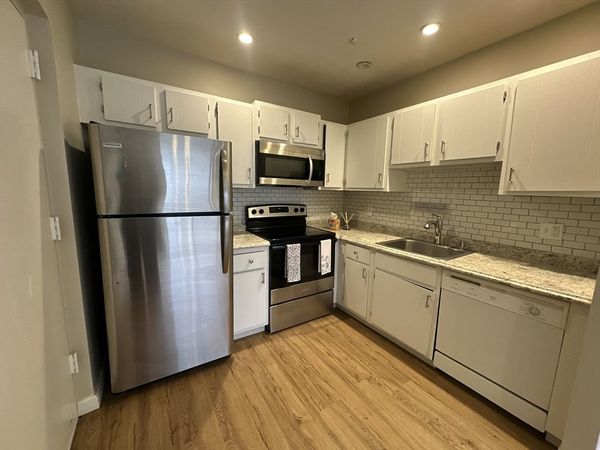 67 Milliken, Unit APT 21B, Franklin, MA 02038