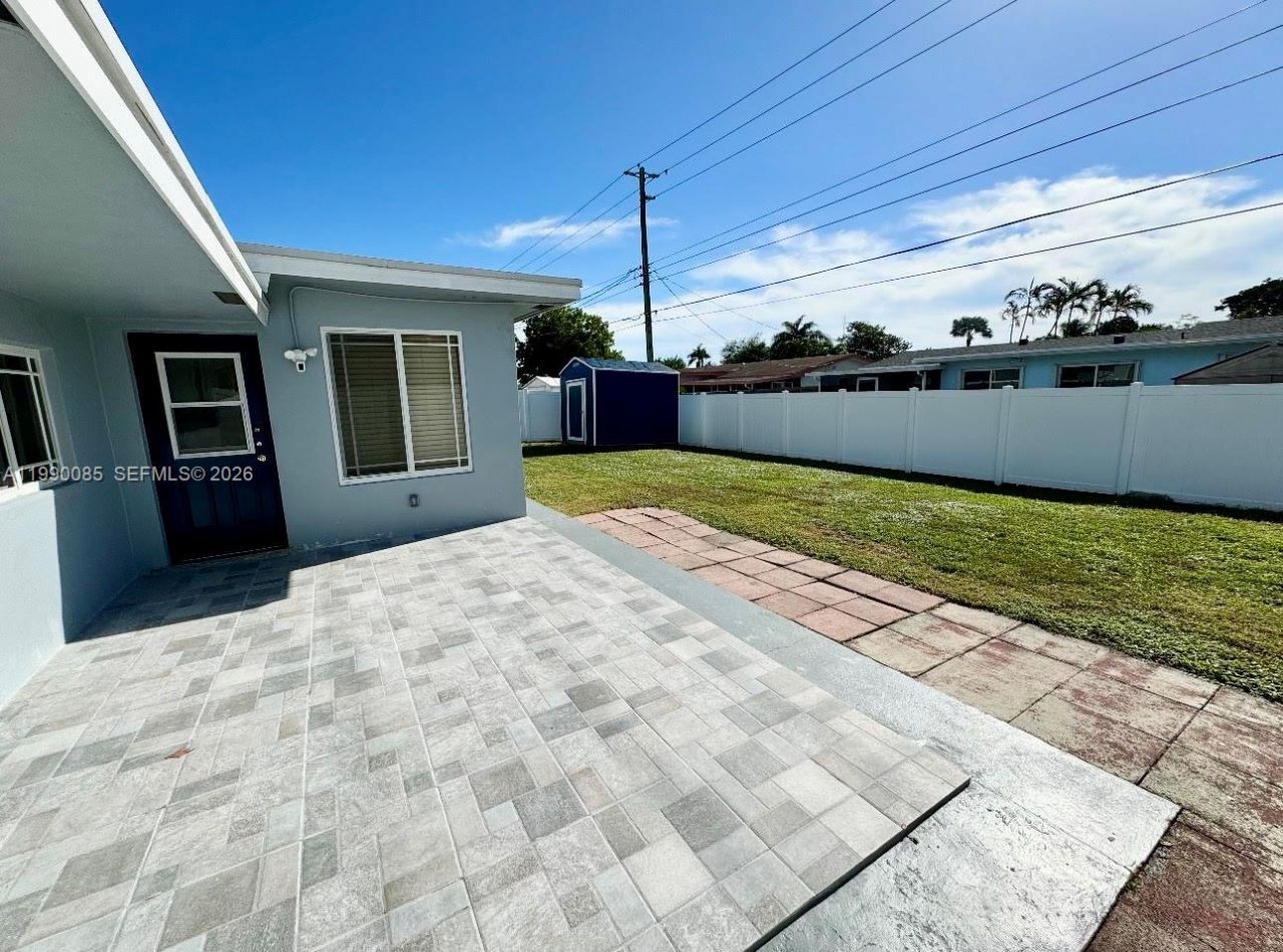 8690 NW 16th St, Pembroke Pines, FL 33024 Photo