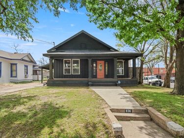 836 W 8th Street, Dallas, TX 75208