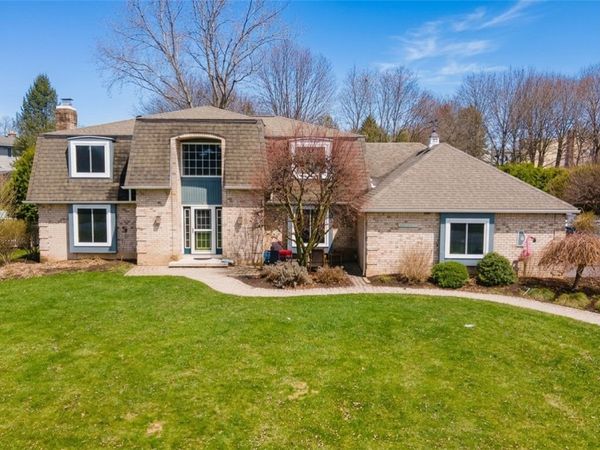 50 County Clare Crescent, Fairport, NY 14450