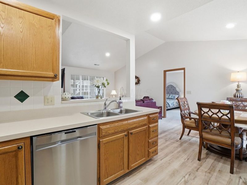 1324 Hillview Circle W, Newark, OH 43055 Photo 12