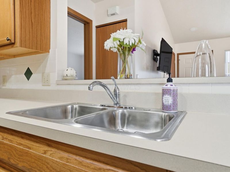 1324 Hillview Circle W, Newark, OH 43055 Photo 13