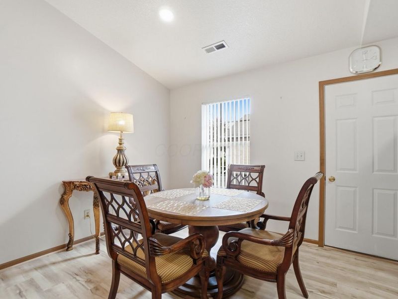 1324 Hillview Circle W, Newark, OH 43055 Photo 14