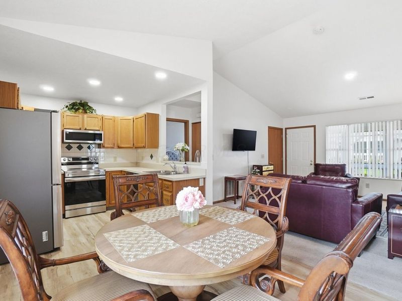 1324 Hillview Circle W, Newark, OH 43055 Photo 15