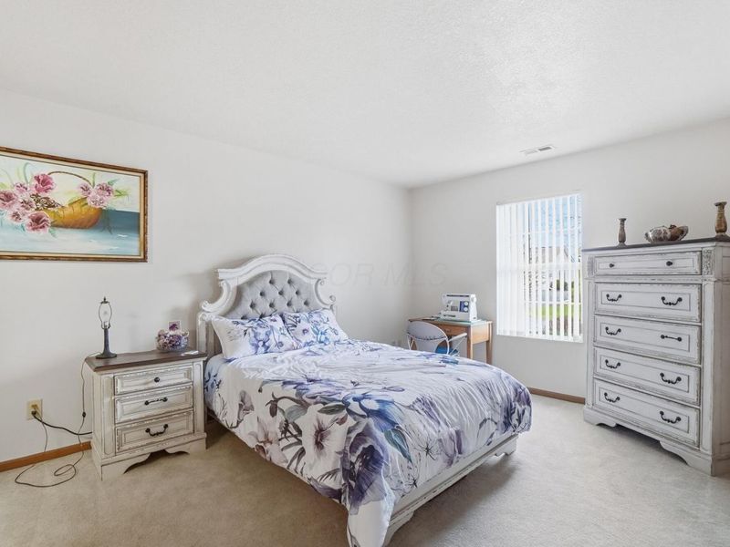 1324 Hillview Circle W, Newark, OH 43055 Photo 16