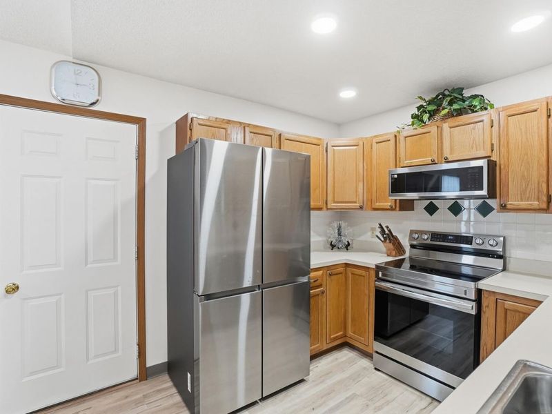 1324 Hillview Circle W, Newark, OH 43055 Photo 9