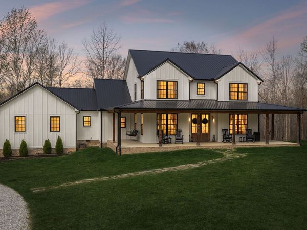 581 Belmont Rd, Clarksville, TN 37040