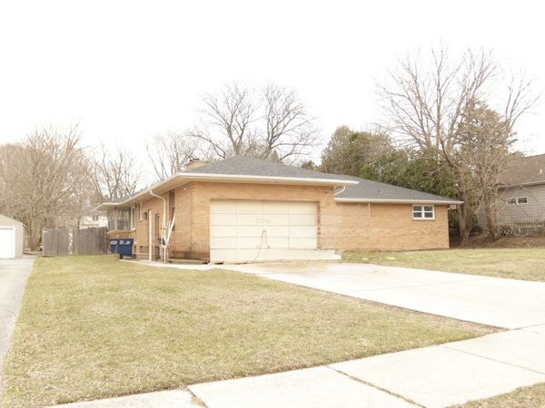 2041 North Avenue , Waukegan, IL 60087