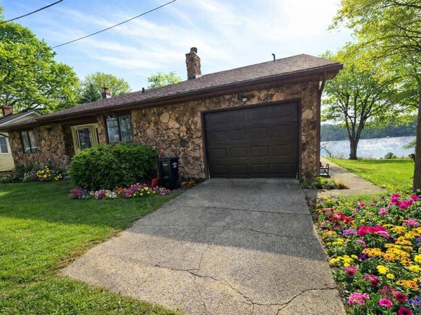 67833 Lake Trail Road, Lakeville, IN 46536