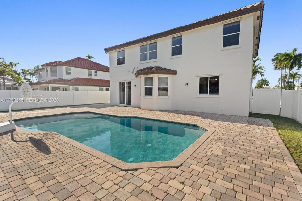 17900 SW 4th Ct , Pembroke Pines, FL 33029 Photo