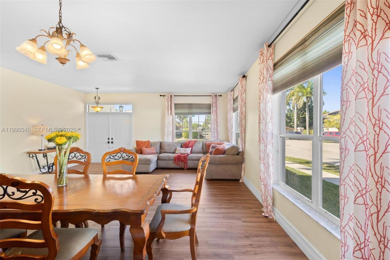 17900 SW 4th Ct, Pembroke Pines, FL 33029 Photo
