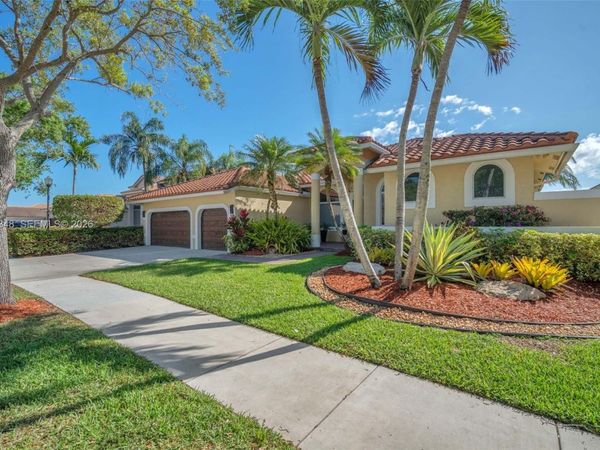 219 Landings Blvd , Weston, FL 33327