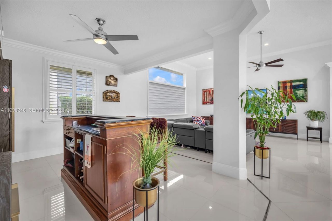 219 Landings Blvd , Weston, FL 33327 Photo