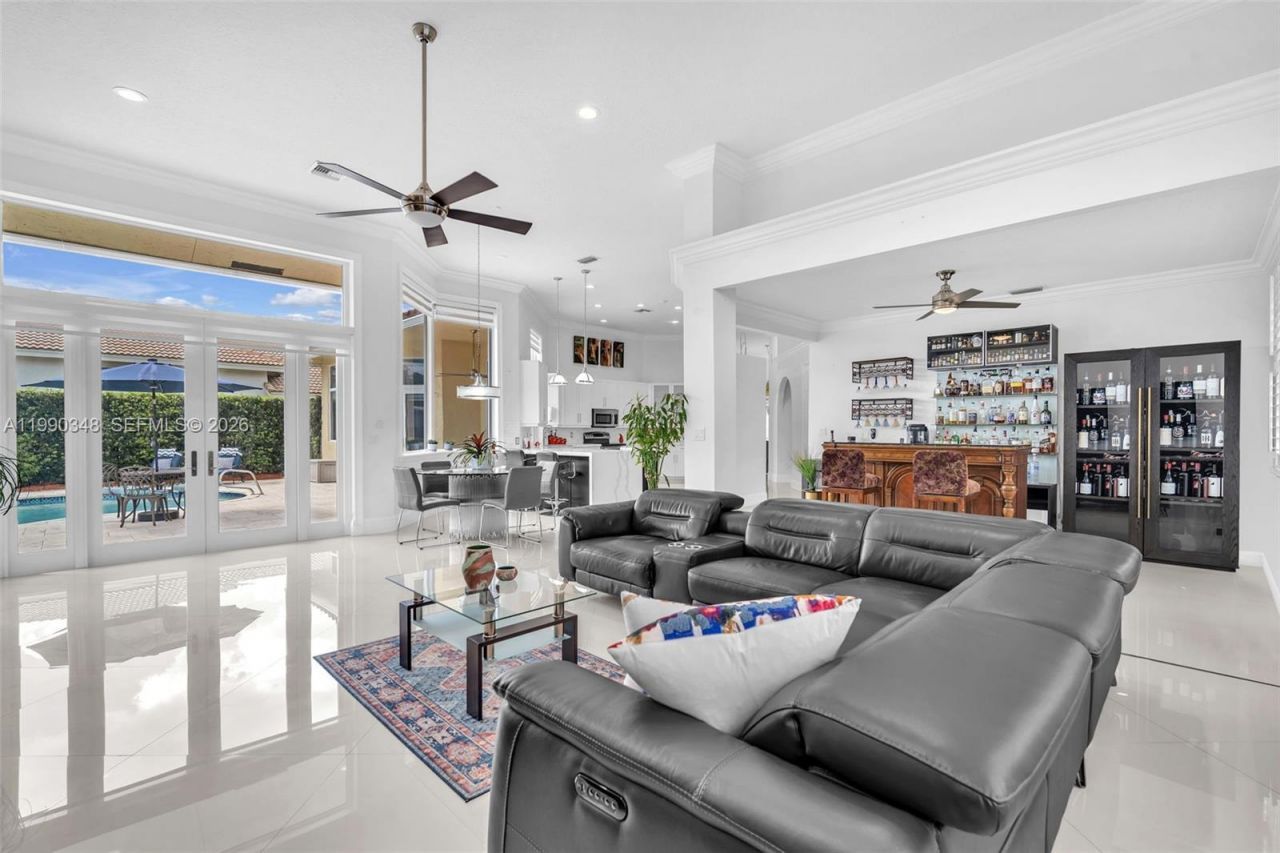 219 Landings Blvd , Weston, FL 33327 Photo