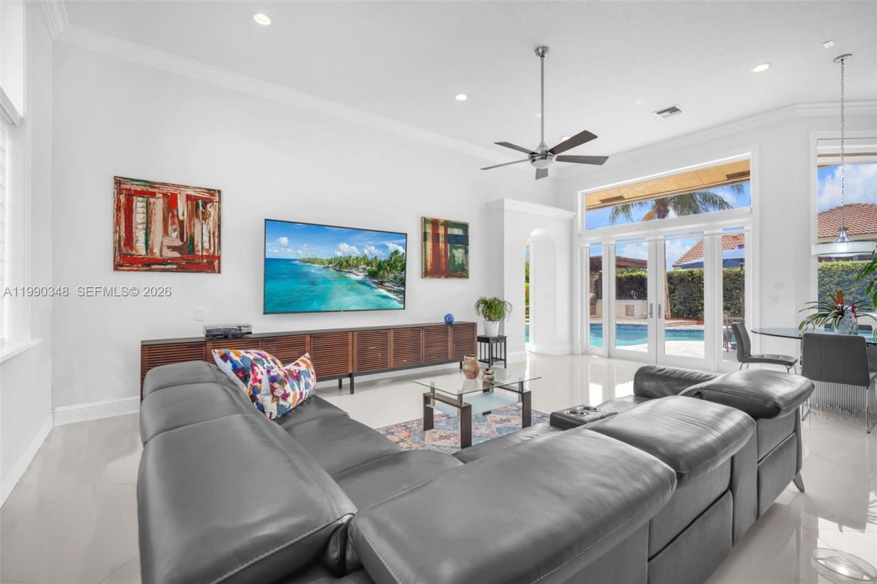 219 Landings Blvd , Weston, FL 33327 Photo