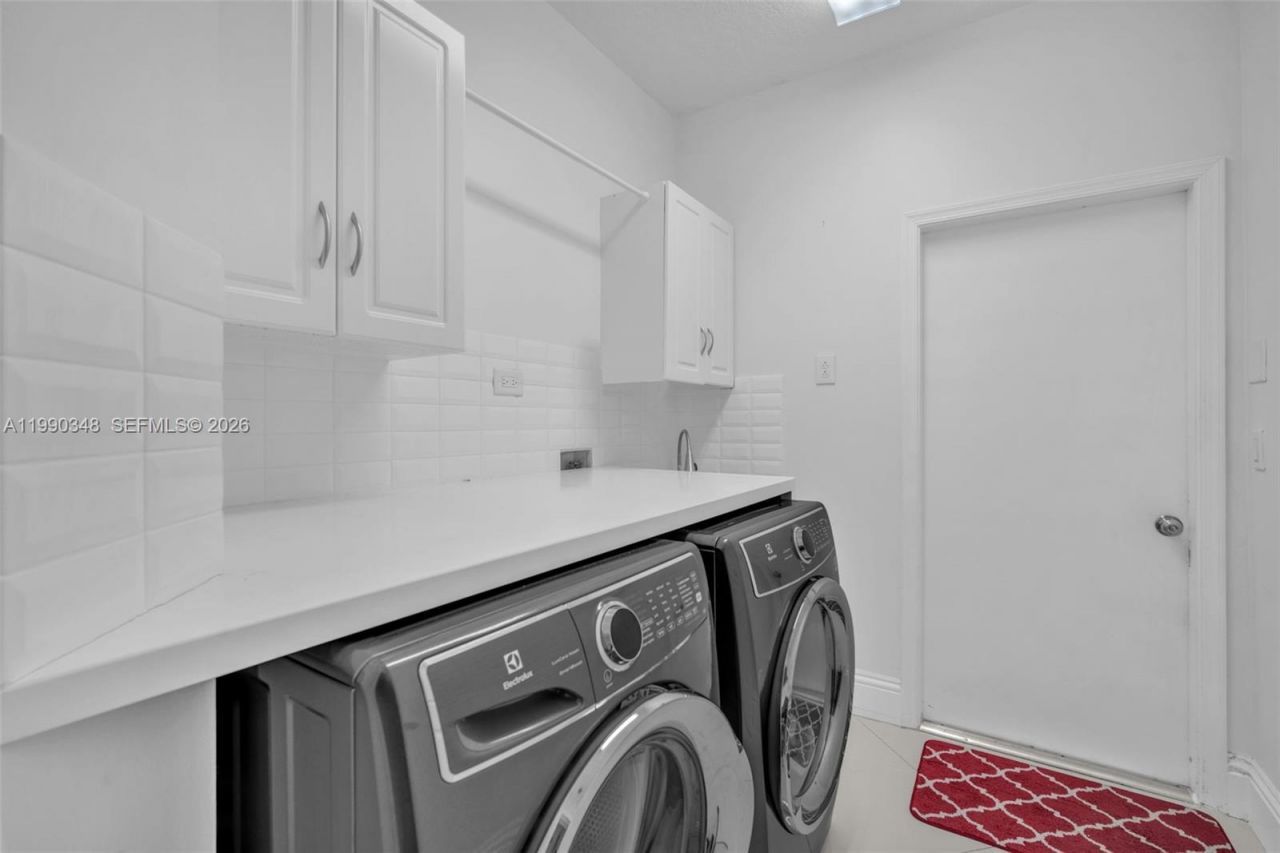 219 Landings Blvd , Weston, FL 33327 Photo