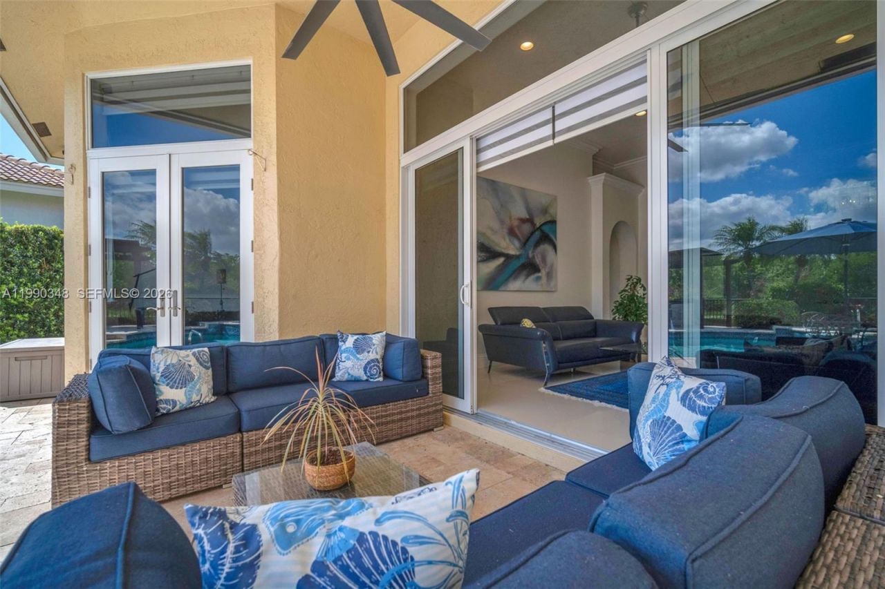 219 Landings Blvd , Weston, FL 33327 Photo