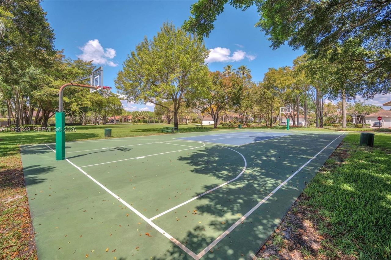 219 Landings Blvd , Weston, FL 33327 Photo