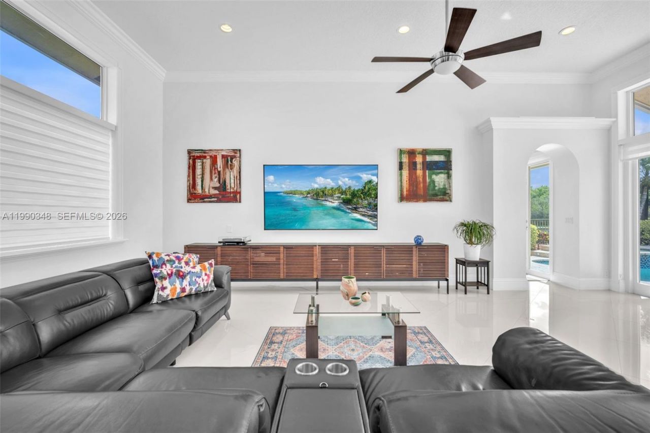 219 Landings Blvd , Weston, FL 33327 Photo