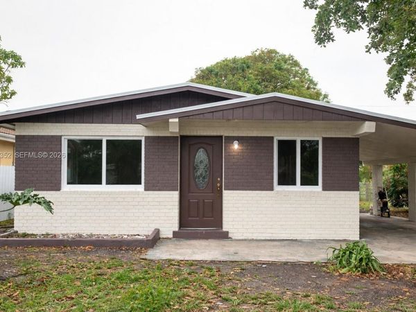 2950 NW 7th Ct, Fort Lauderdale, FL 33311