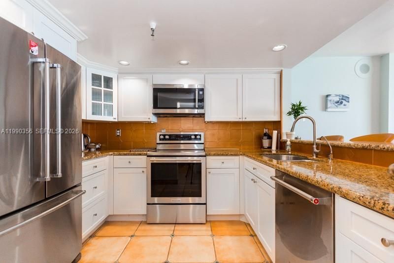 2625 Collins Av , Unit 1403, Miami Beach, FL 33140 Photo