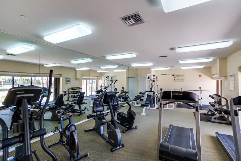 2625 Collins Av , Unit 1403, Miami Beach, FL 33140 Photo