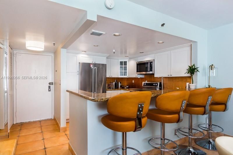 2625 Collins Av , Unit 1403, Miami Beach, FL 33140 Photo