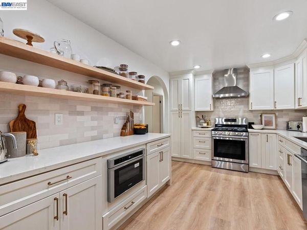 2103 Dapplegray Ln, Walnut Creek, CA 94596