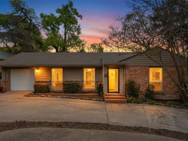936 N Buckner Boulevard, Dallas, TX 75218