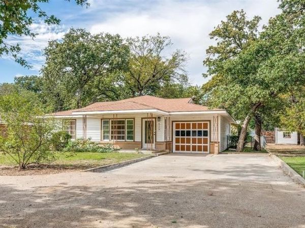 529 Roberts Cut Off Road , River Oaks, TX 76114