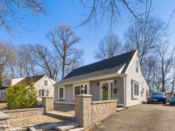 15 Nestro Rd, West Orange, NJ 07052