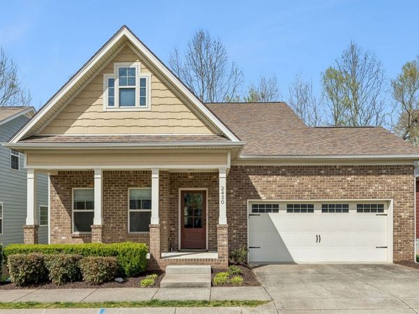2450 Duxbury Dr, Columbia, TN 38401