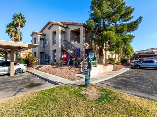 2110 Los Feliz Street , Unit 2015, Las Vegas, NV 89156