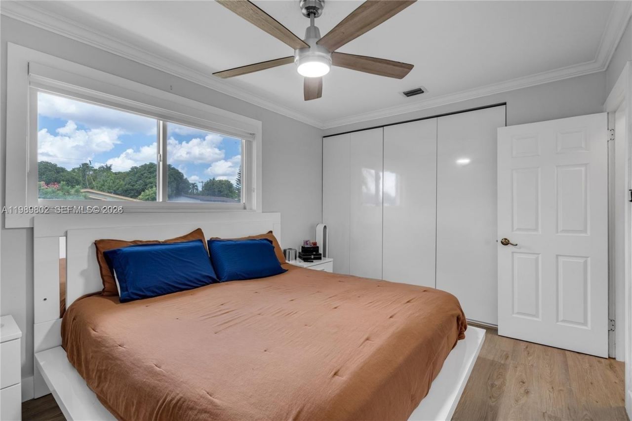 2051 Arcadia Dr , Miramar, FL 33023 Photo