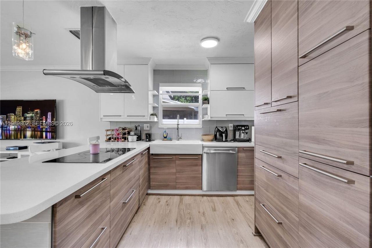 2051 Arcadia Dr , Miramar, FL 33023 Photo