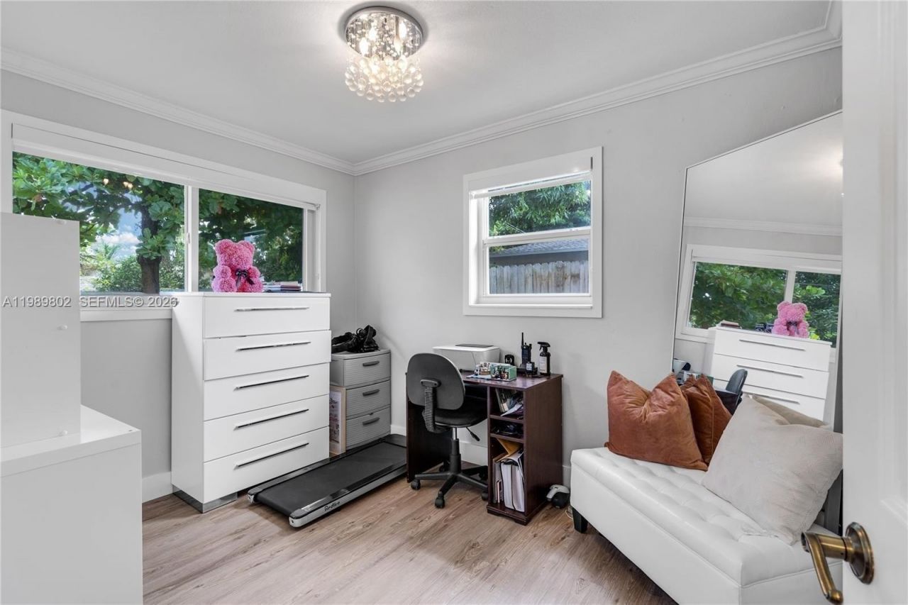 2051 Arcadia Dr , Miramar, FL 33023 Photo