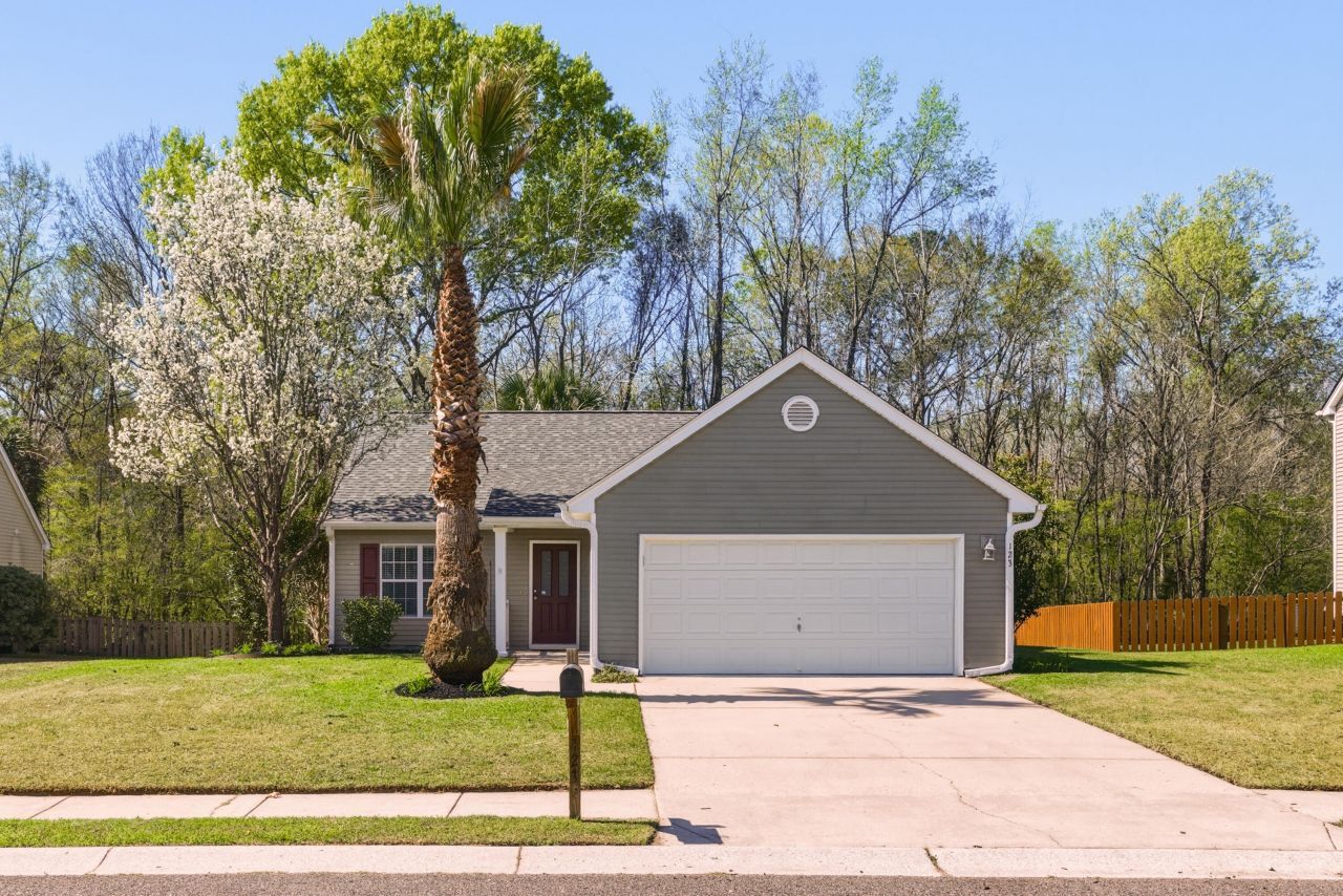 123 Broken Branch Drive Photo 1