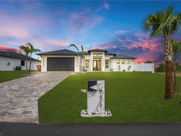 1913 NE 34th TER , CAPE CORAL, FL 33909
