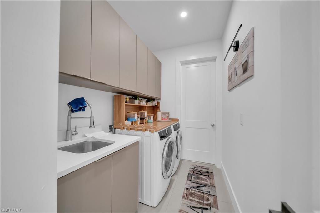 1913 NE 34th Ter, Cape Coral, FL 33909 Photo