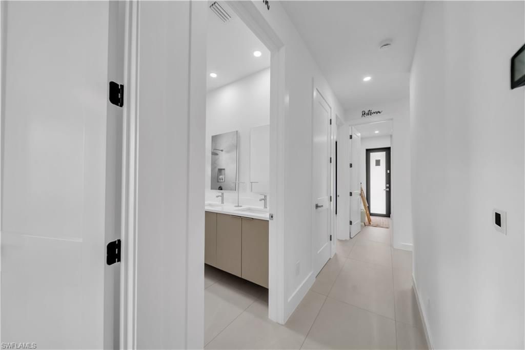 1913 NE 34th Ter, Cape Coral, FL 33909 Photo