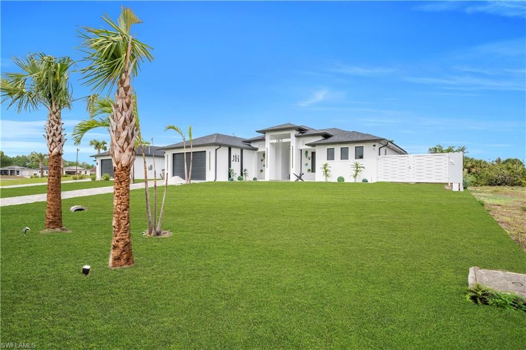 1913 NE 34th Ter , Cape Coral, FL 33909 Photo