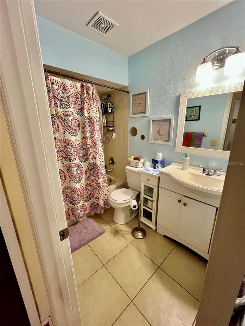 9120 Queen Elizabeth Court , Orlando, FL 32818 Photo