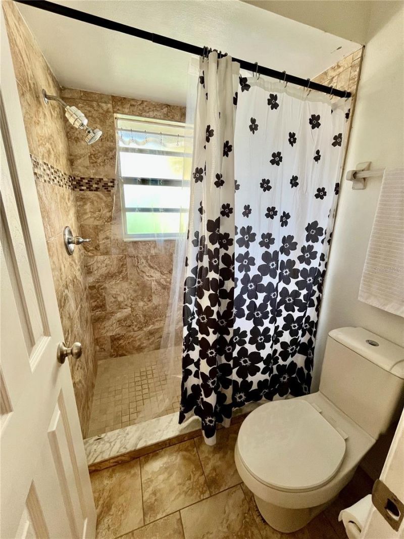 9120 Queen Elizabeth Court , Orlando, FL 32818 Photo